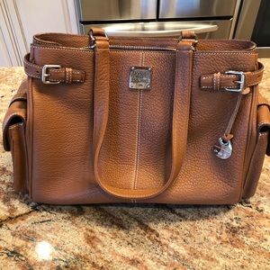 Dooney & Bourke handbag L 10.5”, W 5”, H 7.5”